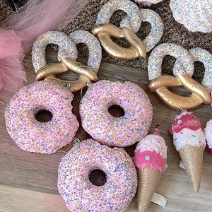 Donut, Pretzel Sale🍩🥨